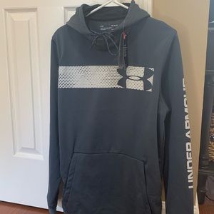 Under Armour Sweatshirt